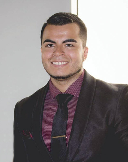 Roberto Iriondo